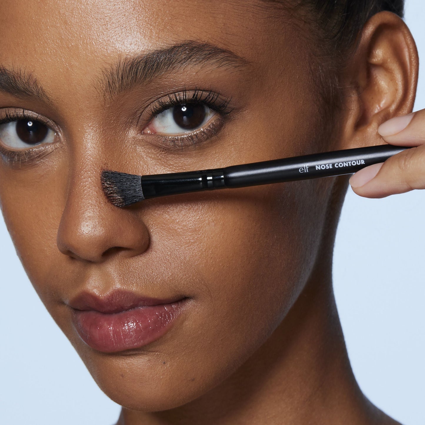 dual-ended-nose-contour-brush-h1 81283_Nose_Contour_Brush.jpg