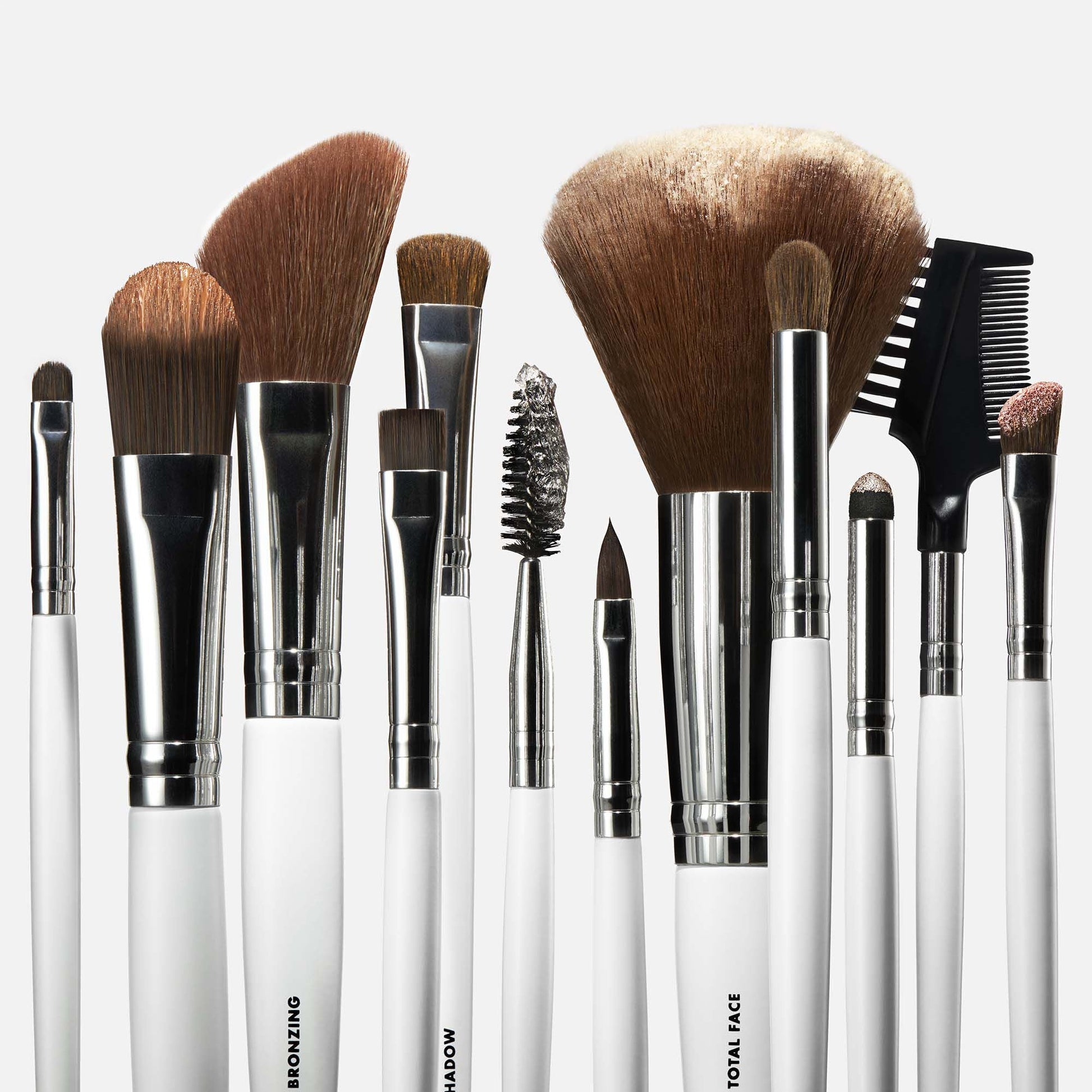 professional-set-of-12-makeup-brushes-u9 040523_SL_12PieceBrushKit_0001_FocusStack01_FINAL_RGB_IGF.jpg