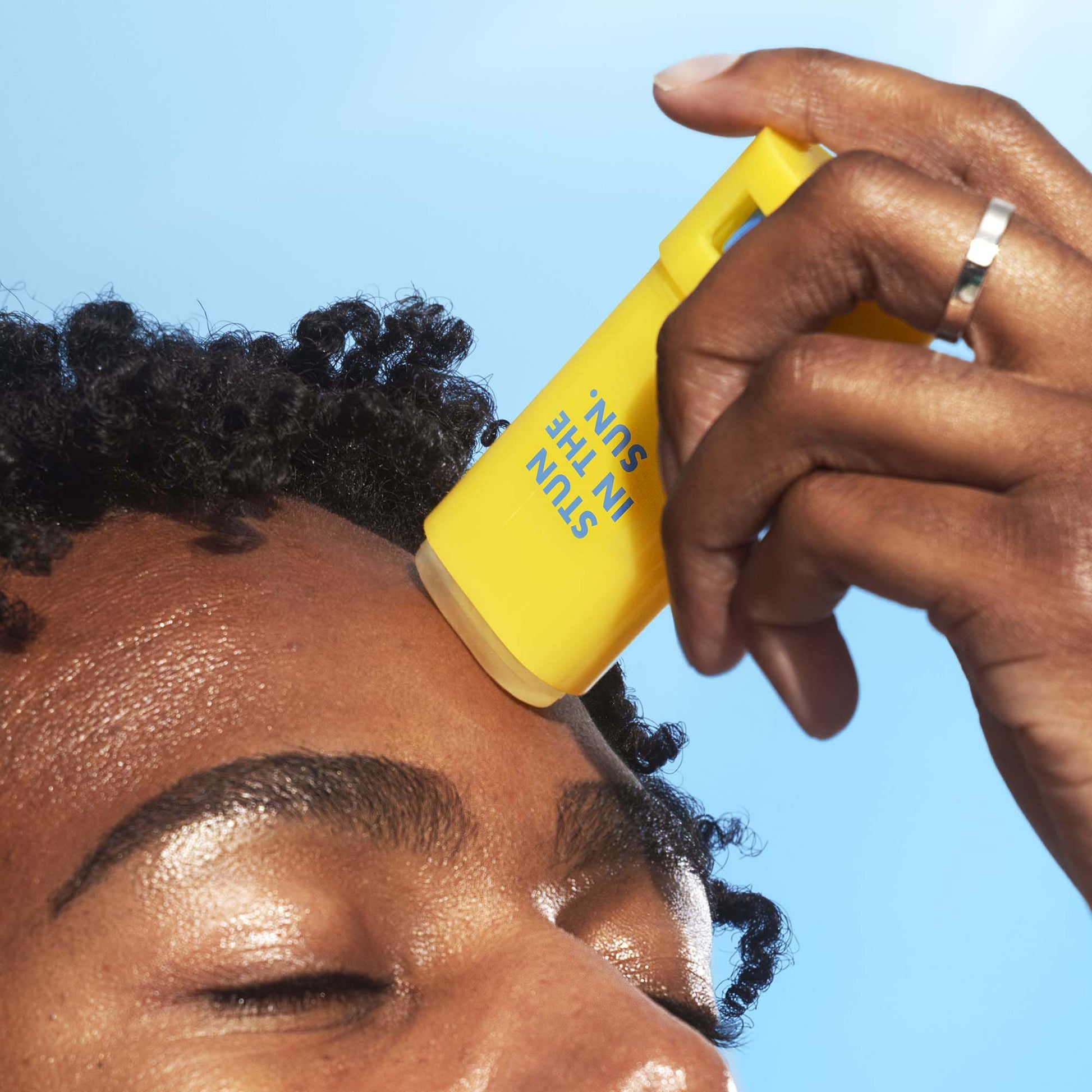 suntouchable-invisi-stick-spf-50-r4 060624_Mikel_InvisiStick_0107_v2_IGF.jpg