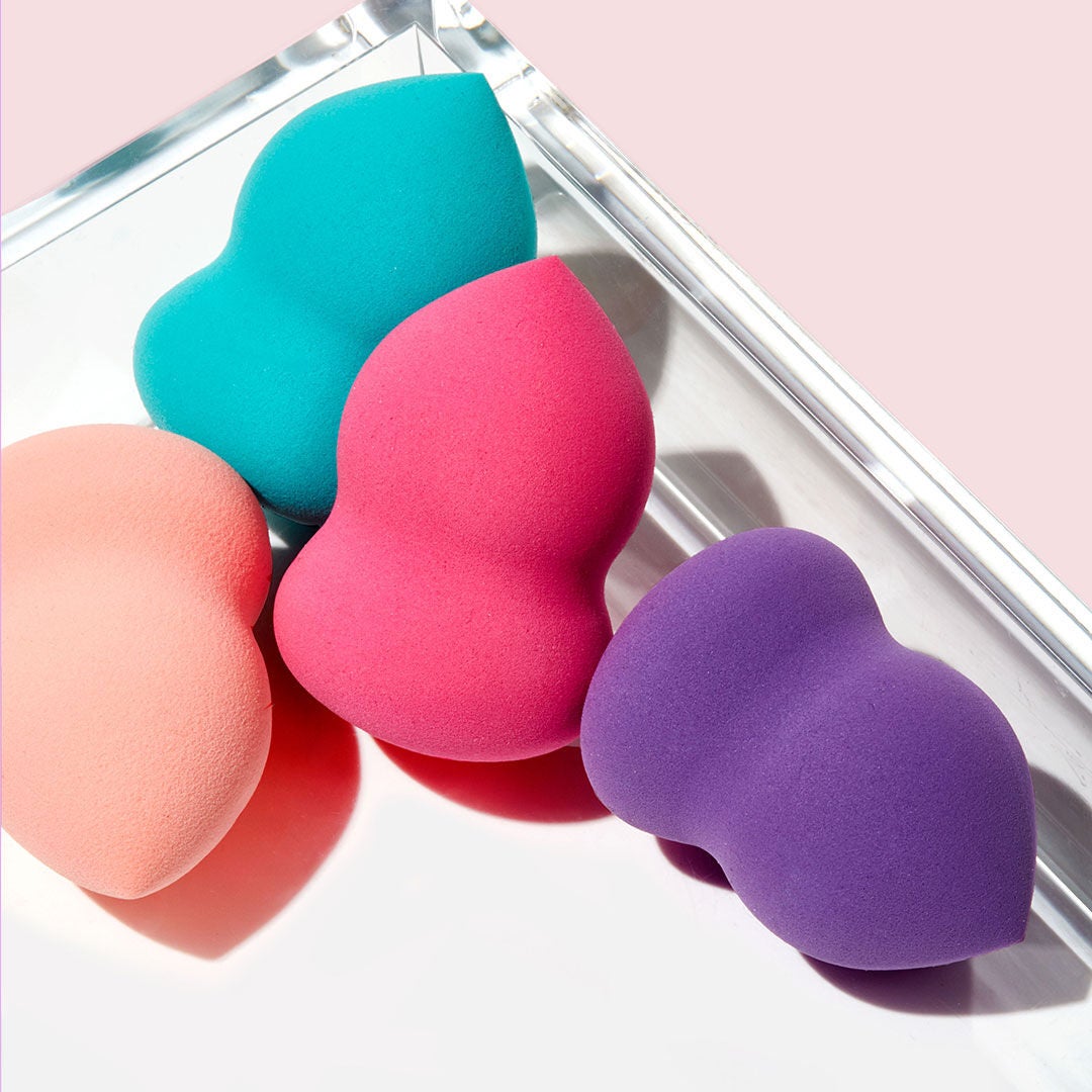 blending-sponge-peach-x7 0619_SocialIGF_Sponges4.jpg