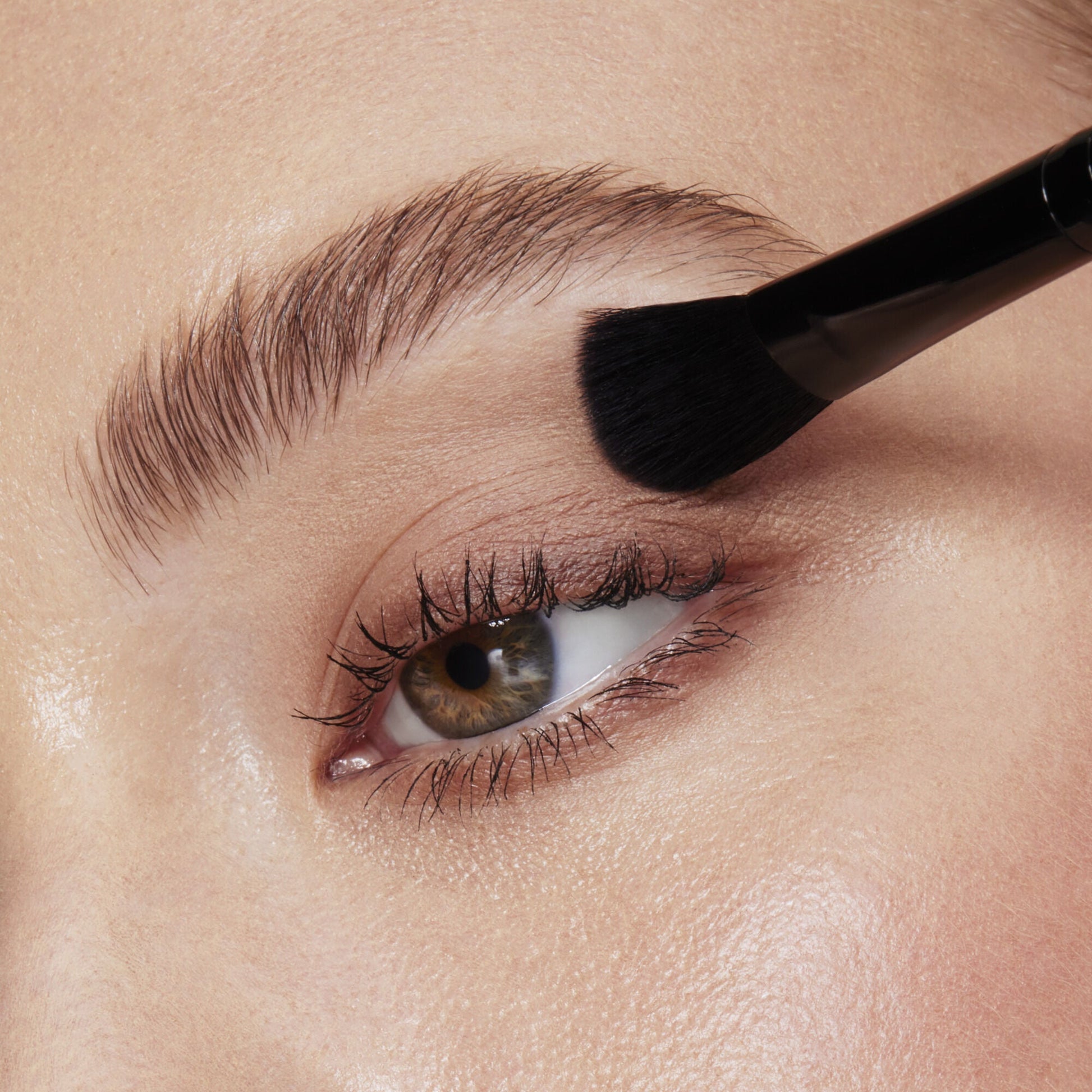 full-face-and-eye-makeup-brush-set-with-travel-case-h6 84674_FULL_FACE_EYE_BRUSH_SET_BLENDING_EYE_BRUSH_CARI_0137.jpg